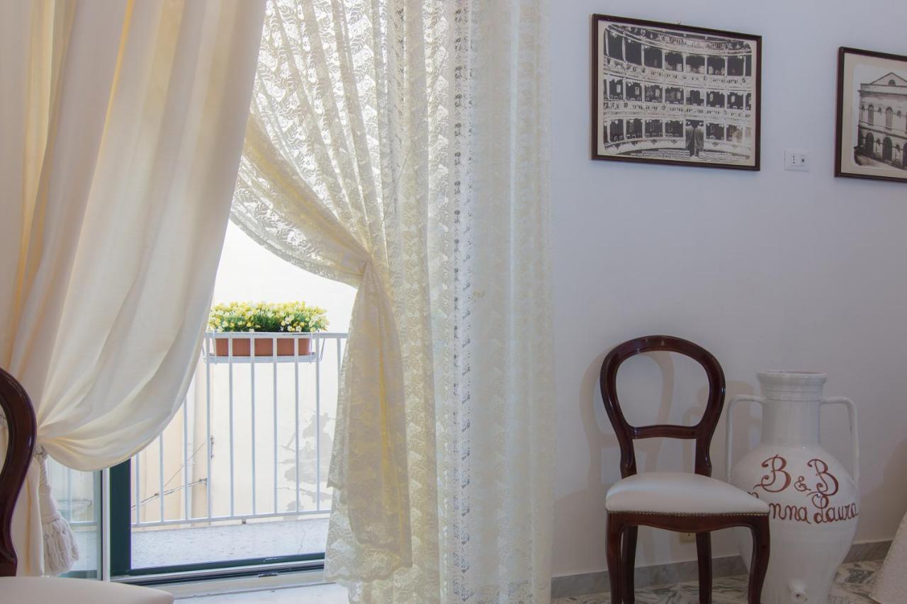 B&B Nonna Laura Trani Bagian luar foto